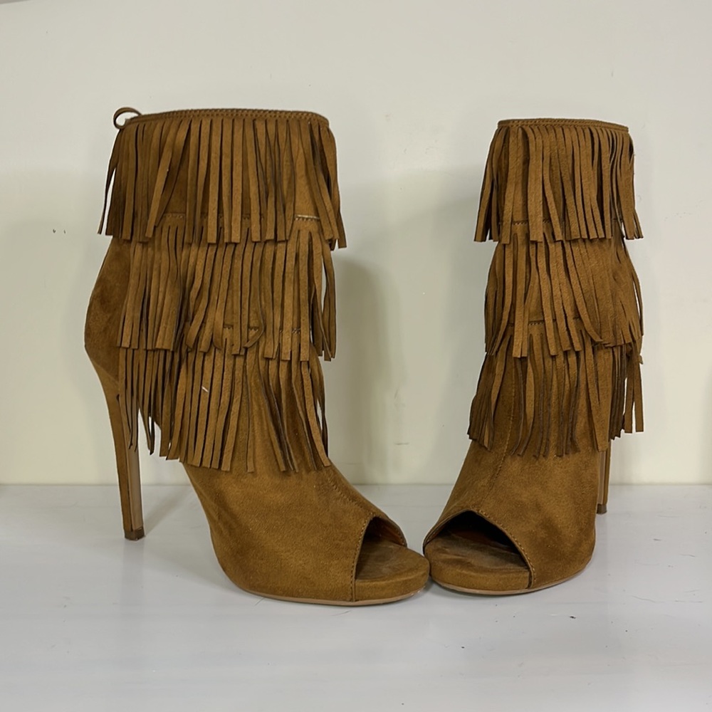 Heart in D Brown Fringe Peep Toe High Heeled Stiletto Bootie Size 8.5 - Picture 6 of 8